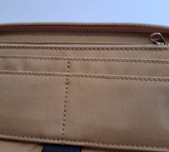 Vintage Liz Claiborne Villager Wallet - Picture 7 of 11